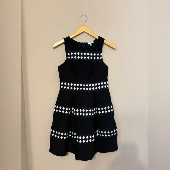 Jun & Ivy Women's Sleeveless Black Diamond Pattern Dress Size S - Picture 1 of 3